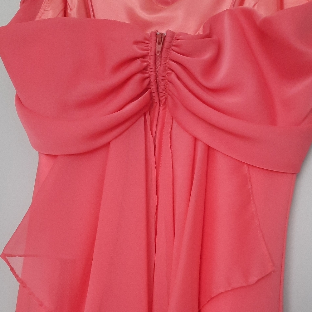 Elegant Coral Maxi Dress - Picture 3 of 7